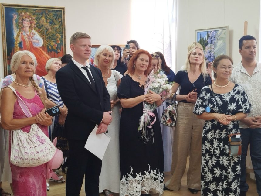TD_WCBkzvfjb8sNbCO-AHgqCcEoAQKcd0XwqLhBFG7OOkMvwStVdb5FIsL6i2tn2PulJ7B_Hc-QzVqkOoWKQ8tqd Открытие выставки А.Б. Яшиной «Тайное в явном»